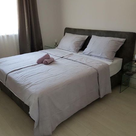 Apartmani Marella Donji Seget Exterior photo