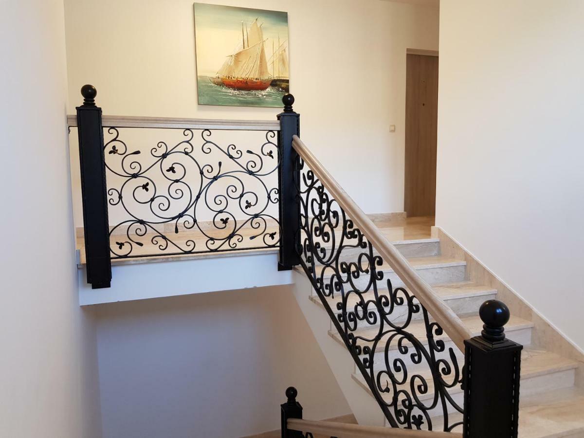 Apartmani Marella Donji Seget Exterior photo