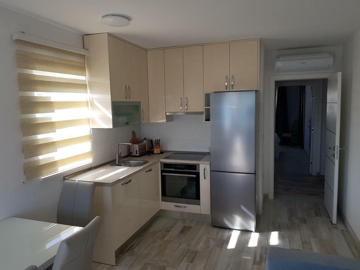 Apartmani Marella Donji Seget Exterior photo